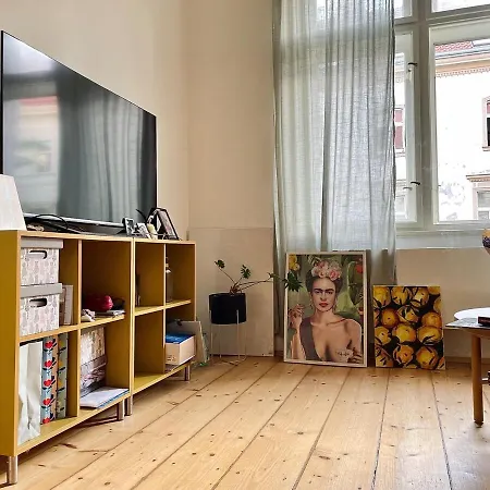 Апартаменты Spacious 1bdr With Balcony In Karlin
